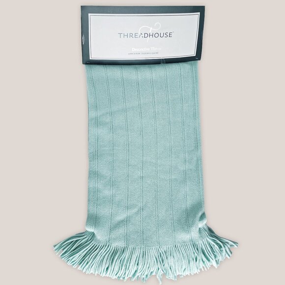 NWT Threadhouse Mint Throw Blanket with Tassels / Fringe Green Blue Knit 50x60 - Picture 1 of 4